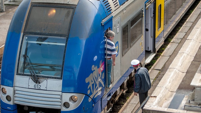 e33cb4f2-7f0f-4fbb-bf6e-7a82dd879fbf La SNCF suspend des TER en Hauts-de-France en raison des orages