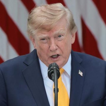 eb2795b1-b07d-483f-b0f7-81002b17383e Tensions commerciales entre les États-Unis et le Canada autour du statut de la langue française