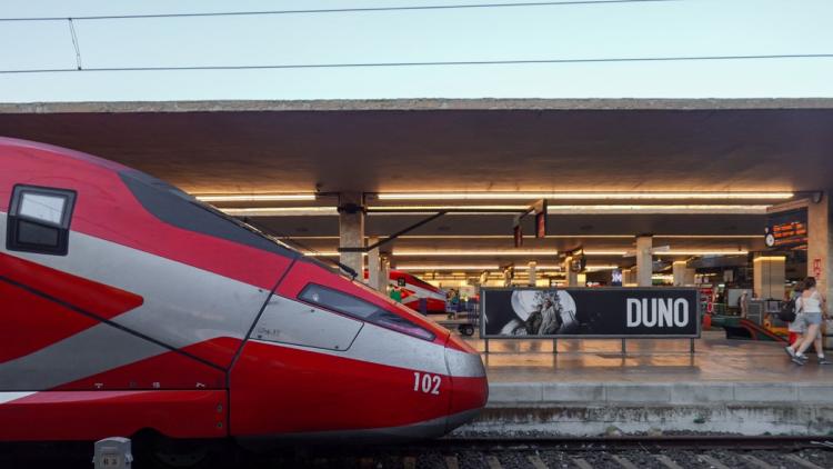 f1b95be4-bb32-47dd-bff9-097abff61304 Trenitalia France commande de nouveaux trains à grande vitesse