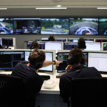 f50cab18-5fcf-4319-abea-8b331b325557 Le rôle stratégique des ingénieurs dans la Formule 1