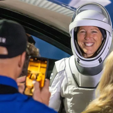 f5dac1c2-984a-49ed-a0ac-7bb23ffede2c Sophie Adenot, une pionnière de l’espace pour la France