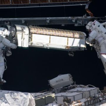 f7fc2df5-5879-4657-9ada-f44f3c222eef Sophie Adenot réalise une sortie historique dans l’espace