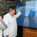 La Corée du Nord teste un missile hypersonique sous la supervision de Kim Jong-un