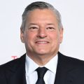 Netflix et le Sommet Lumière : Une Distinction Honorifique pour Ted Sarandos