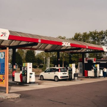 La dépendance à la voiture dans l&rsquo;Yonne : un défi quotidien