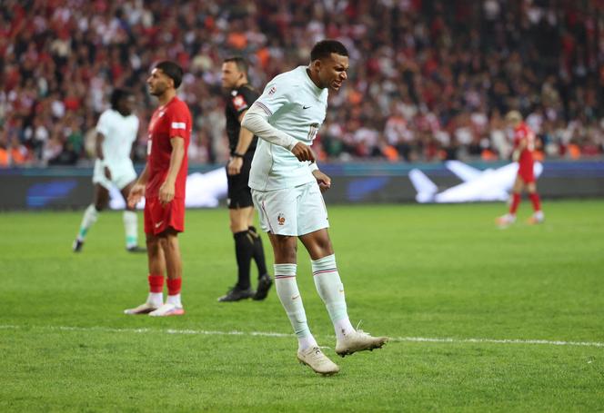 0f88bb26-1582-446b-bbc6-b514f945852d Kylian Mbappé blessé lors de la victoire des Bleus contre la Turquie : quelles conséquences pour l’équipe nationale ?
