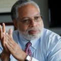 Le départ de Lonnie Bunch, premier chef afro-américain de la Smithsonian, sous pressions politiques