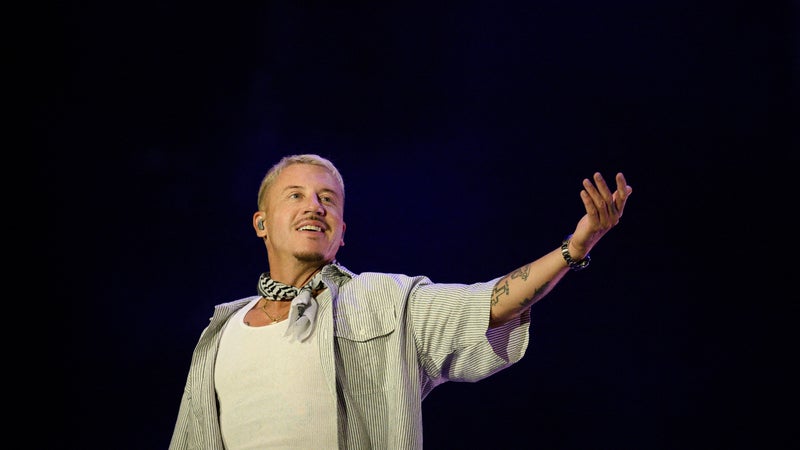 17f7cedf-1595-4a0a-91dc-ae6ceab24f78 Macklemore exprime son soutien à la Palestine lors de sa tournée avec Ed Sheeran
