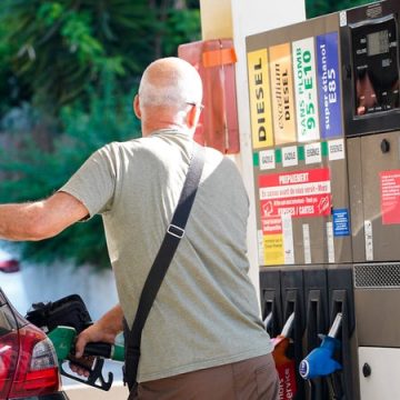 2afa6b91-0661-4003-bf08-6dabf22a9d93 Le gouvernement prolonge les aides aux carburants