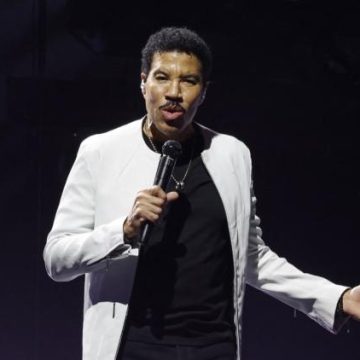 Lionel Richie hospitalisé après un concert