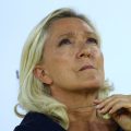 Marine Le Pen relance sa campagne à Hénin-Beaumont