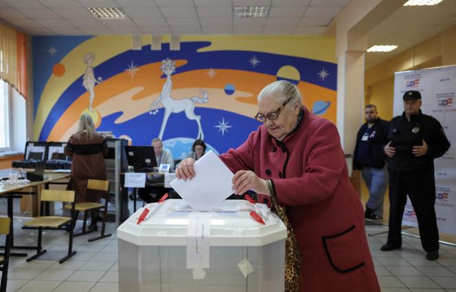 55cbb6a2-06ee-4d64-8291-d0fce4afd1cf La guerre interrompt les élections en Russie