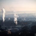 Une étude révèle l&rsquo;impact de la pollution de l&rsquo;air sur les inégalités scolaires
