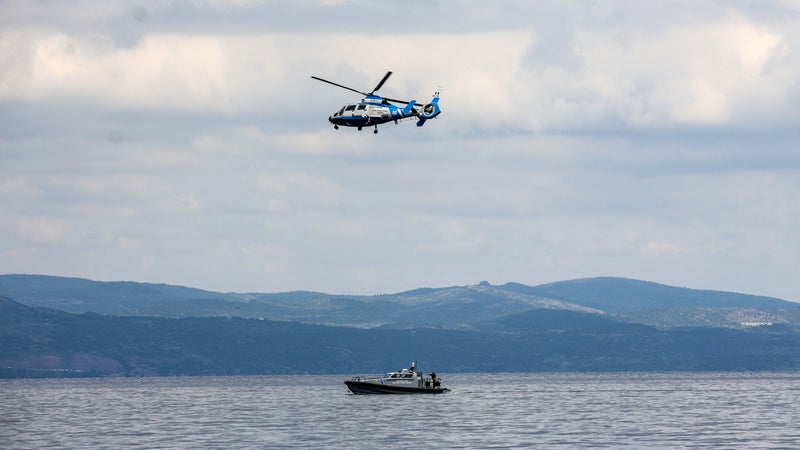 56ca1420-fce2-4261-a2de-42b7c3673013 Opération de sauvetage après le naufrage d’un bateau de migrants en mer Égée