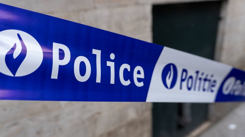 5861d901-7e84-4dfb-87a6-2f4b688c5535 Une enquête sur une croix gammée taguée sur une mosquée historique à Bruxelles
