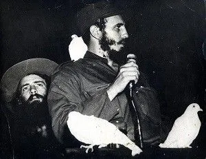 5a2c7b6e-cc5e-47e3-a04a-c61a03e3941b Fidel Castro : Une analyse critique de son héritage