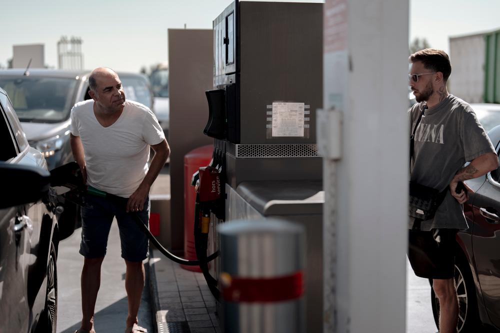5e95b967-a7df-4673-a9a1-c7852c8e6743 Présentation des initiatives pour contrer la hausse des carburants