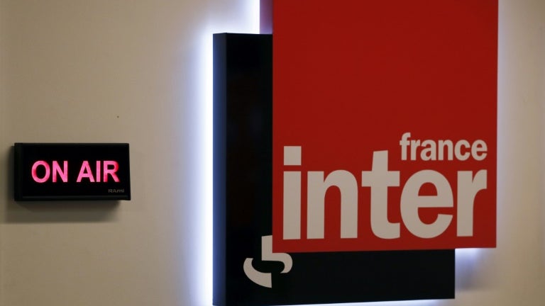 607bc805-f1f0-4f05-9aeb-bc620340a703 Les personnels de Radio France s’opposent à la chronique de Charles Sapin