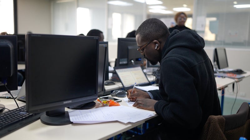 677fb0b3-9661-4fde-b8f7-265cbf19dec7 Évolution du taux d’emploi des jeunes en France