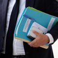 Les Défis Budgétaires pour la France face à la Hausse des Taux d&rsquo;Intérêt