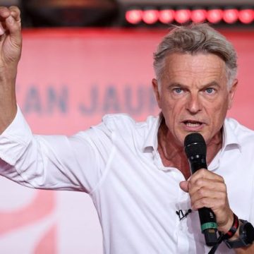 7e839fc9-f05d-4a90-83e4-3f4cde509aaa Fabien Roussel lance sa campagne présidentielle