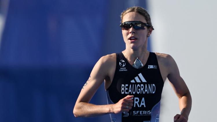81bf2a26-1b89-4f6a-bdc2-6426ed883800 Cassandre Beaugrand : une année triomphale en triathlon et athlétisme
