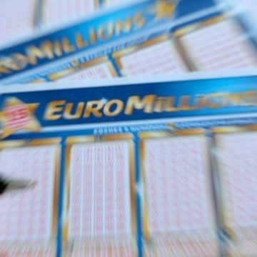8a69780f-339b-4d3f-96e8-452d8b3831a2 Un Réunionnais découvre un ticket gagnant de l’EuroMillions en nettoyant son téléphone