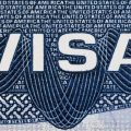 Un juge fédéral reporte la mise en œuvre des nouvelles règles de séjour pour étudiants et journalistes étrangers aux États-Unis