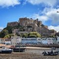 Découverte des îles Anglo-Normandes inspirées par Victor Hugo