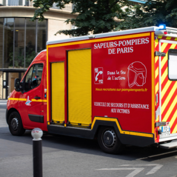 8aa4a6e7-ad05-4cab-baf4-21025424bd84 Incendie à Ménilmontant : Une intervention majeure