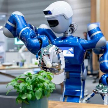 Les Robots Européens Face aux Performances des Humanoïdes Chinois