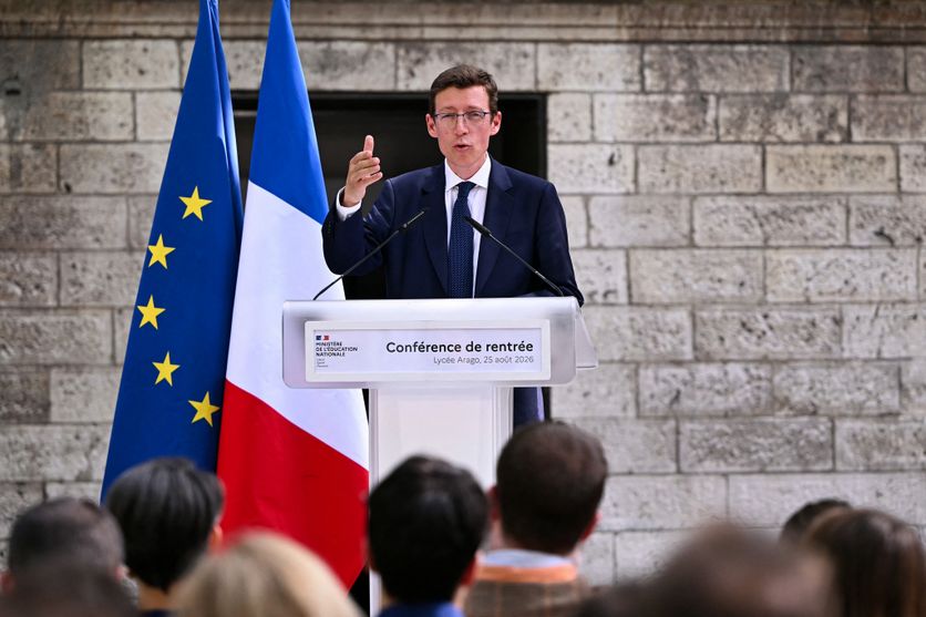 FRANCE-POLITICS-GOVERNMENT-EDUCATION Délai pour le questionnaire sur les violences sexuelles à l’école