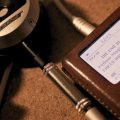 La popularité renouvelée des lecteurs audio traditionnels face au streaming