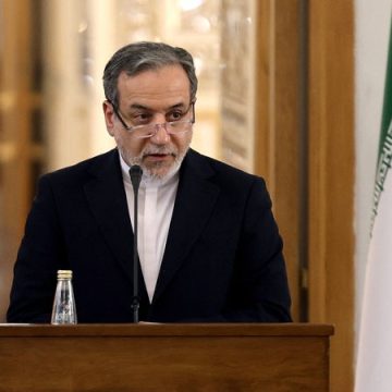 96daea8e-fef2-43bc-a36a-6543a63c0d27 Le ministre iranien des Affaires étrangères attend une réponse des États-Unis via le Qatar