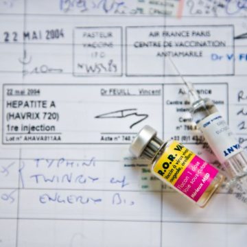 Vaccin Réforme de la politique vaccinale en France: un bilan mitigé