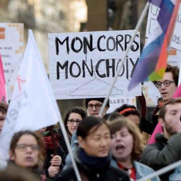 Les chiffres de l&rsquo;IVG en hausse en France : analyse et évolutions