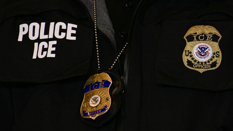 9ea8a843-eaf8-459a-9823-adf185916440 Une fusillade impliquant un agent de l’ICE à Austin