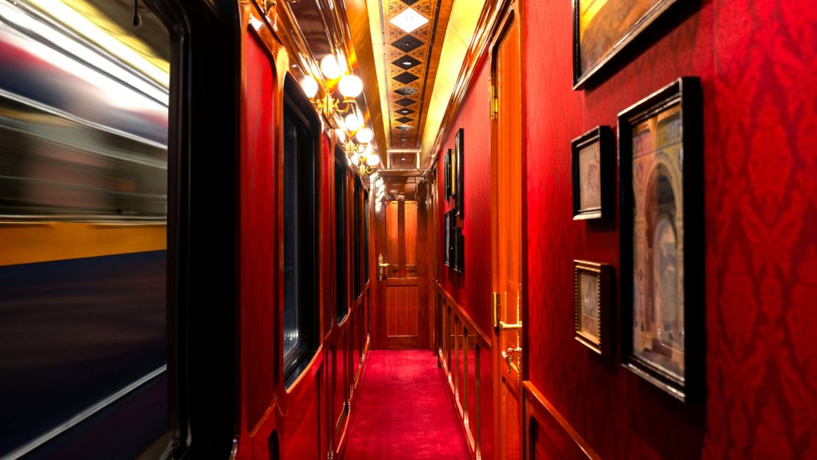 a121461c-5a96-4947-8859-21b2abf04c01 Découvrez Le Grand Tour : Une Croisière de Luxe sur Rail en France