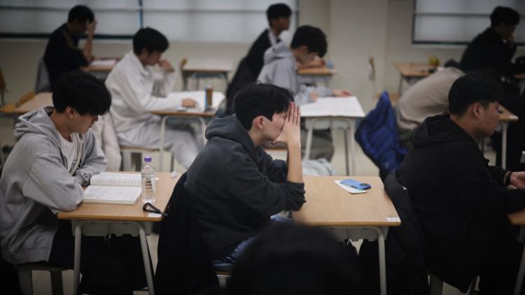 a7f9300e-9373-4558-ad44-9d22f8194a8b La violence scolaire sous forme de combats filmés en Corée du Sud