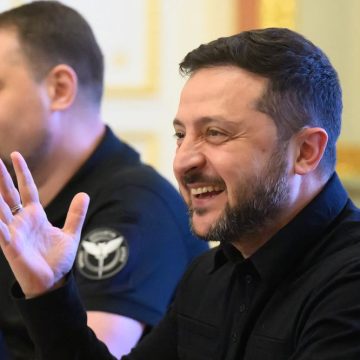 a84d0268-a4b8-4b82-ae64-59a05932a85d Discussions diplomatiques et actions militaires en Ukraine