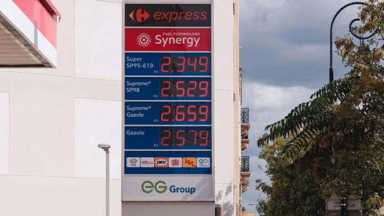 a886b407-4e82-48cf-aead-92c53a20ab60 La hausse mondiale des prix des carburants engendre des manifestations