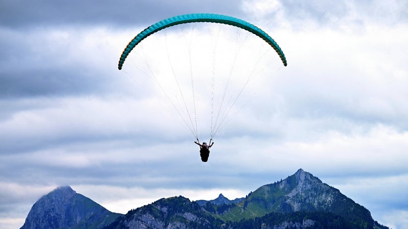 a9a5ad8b-e3e1-4897-b703-e7c133a80228 Un parapentiste décède après un accident au cap de Carteret