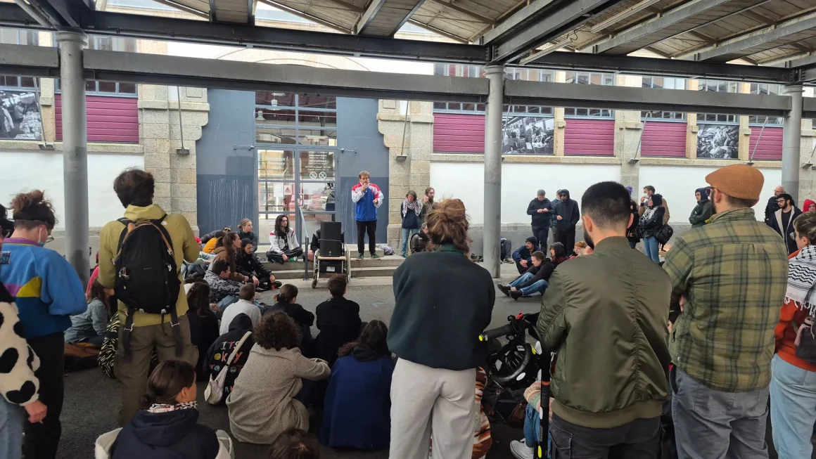 aa965d02-c2ac-4780-a4a8-850623322fca L’Influence et le Danger des Groupes d’Ultra-Droite en France