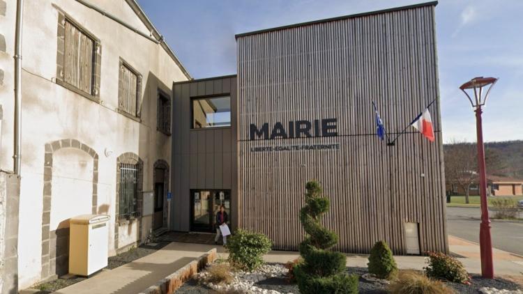 abb5e417-a488-4914-aec4-d2e0311c4d73 Agression de la Maire de Marsat