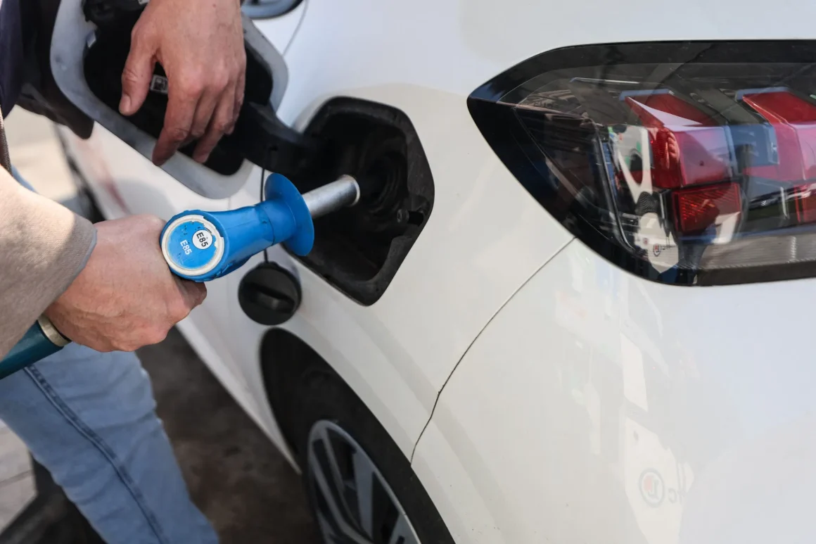 L&rsquo;Indonésie adopte le biocarburant B50 pour limiter les coûts