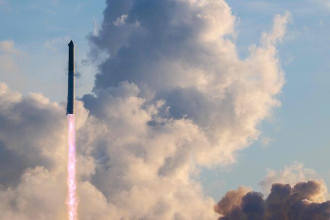 c02b4cc7-dacf-4c43-a306-f3916fb1101d SpaceX accroît sa position dans les communications satellitaires avec un lancement innovant de Starlink