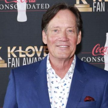 c1a0f42d-cb7b-4d0e-b67c-658aebd26f09 Kevin Sorbo apprécie la vie en Floride après avoir quitté Hollywood