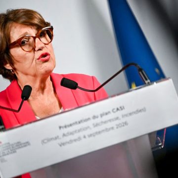 FRANCE-POLITICS-AGRICULTURE-ENVIRONMENT-CLIMATE-HEATWAVE-DROUGHT Plan d’urgence de la ministre de l’agriculture pour faire face à la sécheresse et au climat