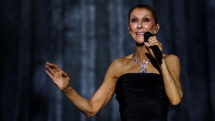cde0b850-aca5-46dd-88da-506697e6c817 Céline Dion brille lors de son premier concert à Paris