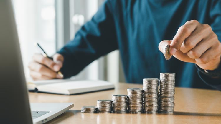 ce25786d-c47e-4842-b833-66da0fa4c33c Suppression de l’abattement fiscal de 10% pour les retraités : un enjeu budgétaire
